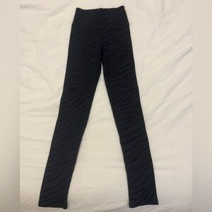 Carbon38 Black Zebra leggings